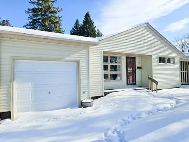 $165,000 | 308 Maple Avenue South, Thief River Falls, MN 56701