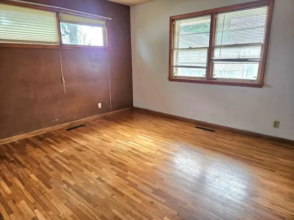 $165,000 | 308 Maple Avenue South, Thief River Falls, MN 56701