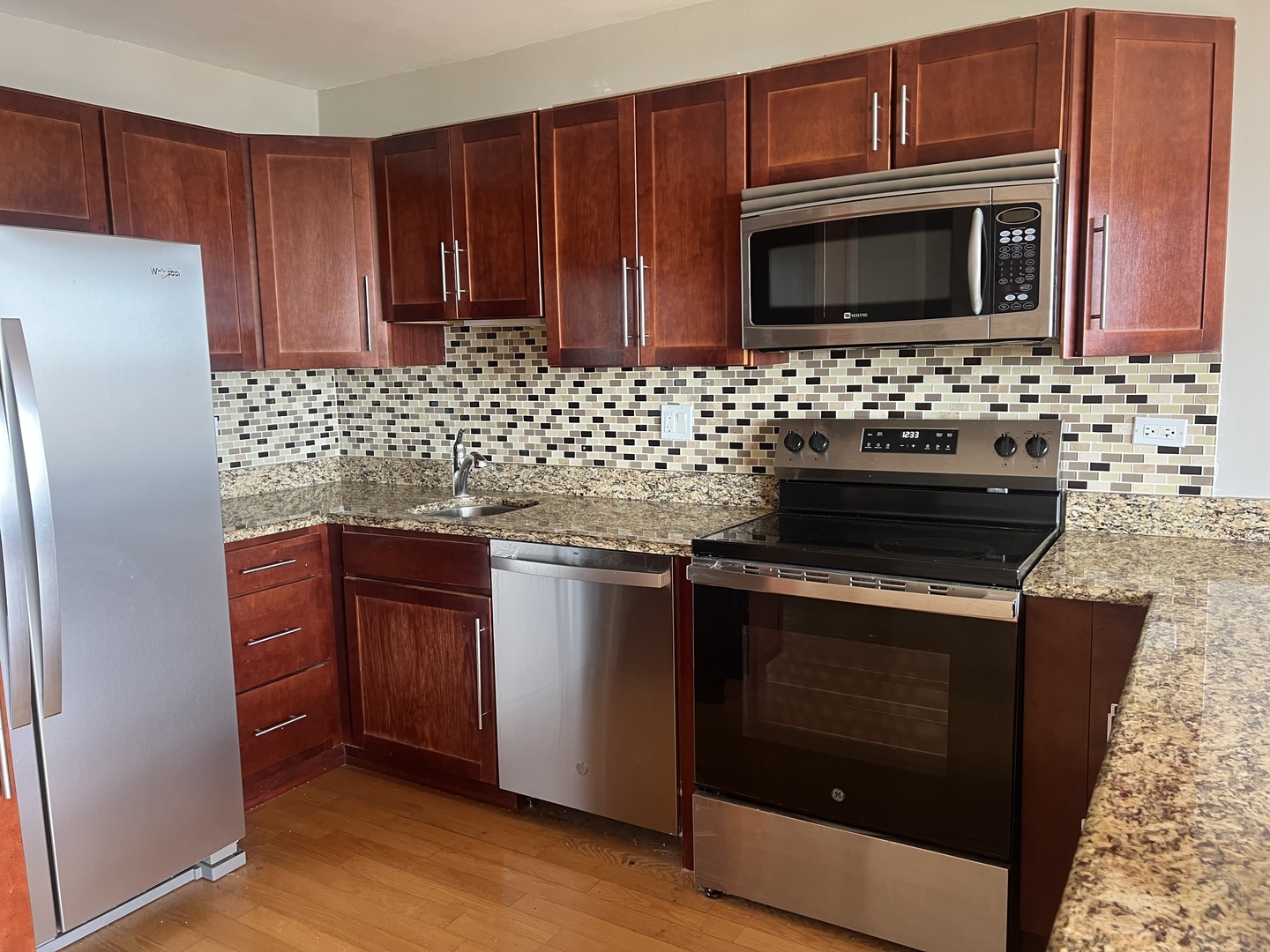 655 West Irving Park Road, Unit 2708 Chicago, IL 60613 - Photo 5 of 14