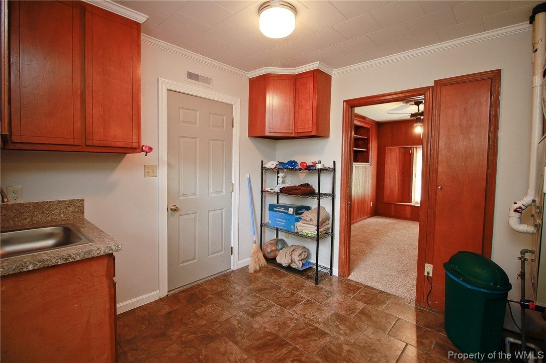 403 Pin Oak Road Newport News, VA 23601 - Photo 25 of 33 Gallery Image 25