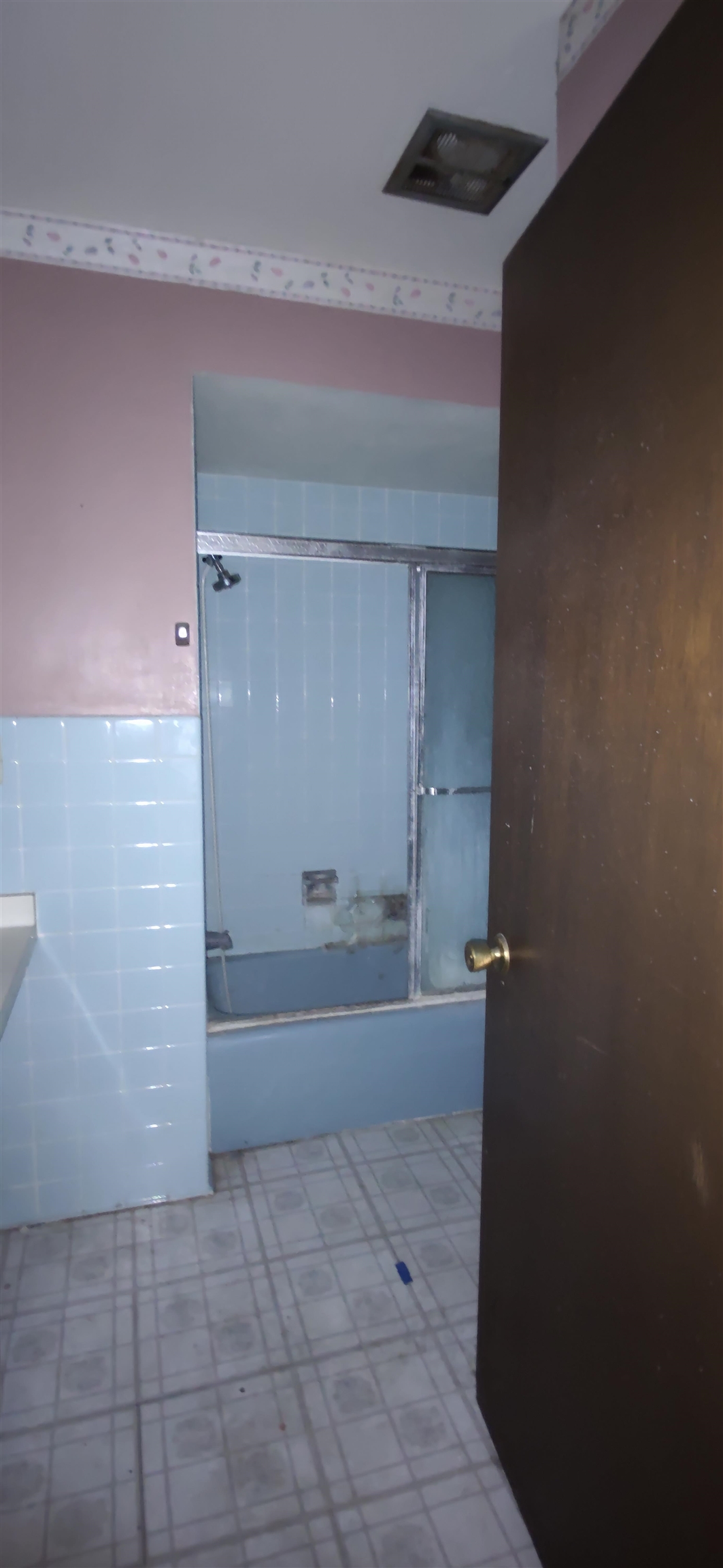 6353 Graydon Road Rockford, IL 61109 - Photo 12 of 16 Gallery Image 12