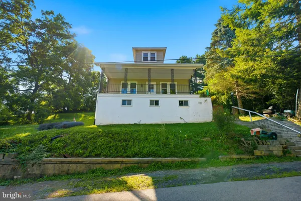$199,900 | 221 Dale Street, Hancock, MD 21750