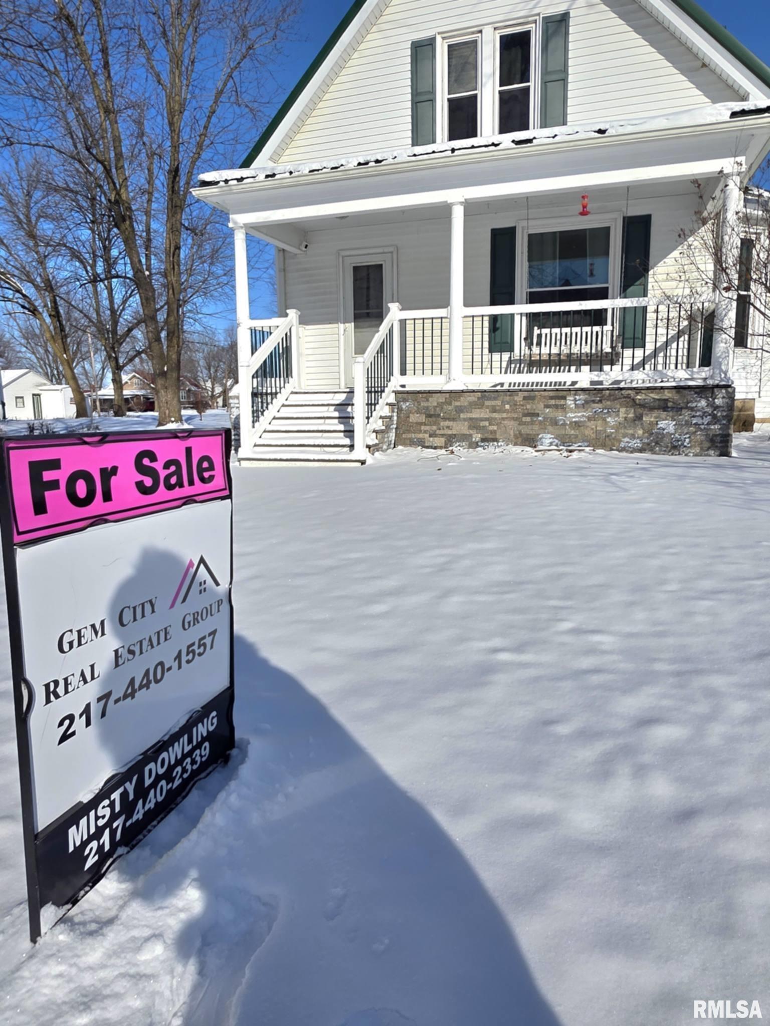 503 Albers Street Golden, IL 62339 - Photo 4 of 27