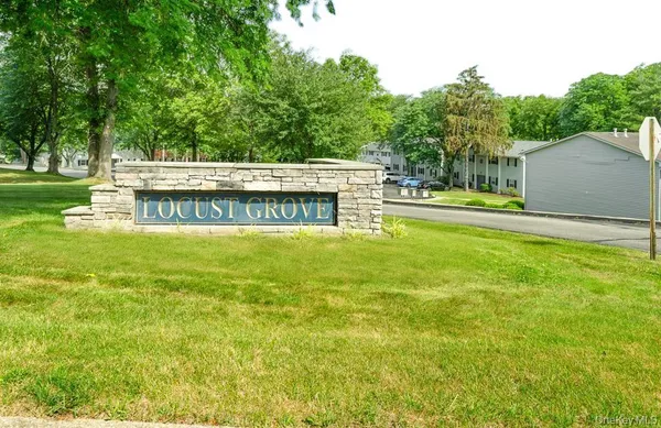 $240,000 | 6 Yew Court, Unit A, Fishkill, NY 12524