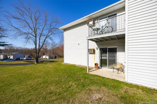 $250,000 | 6 Yew Court, Unit A, Fishkill, NY 12524