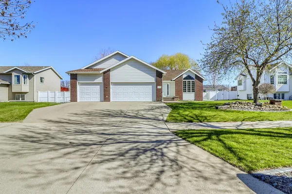 $455,000 | 3319 45th Avenue South, Fargo, ND 58104