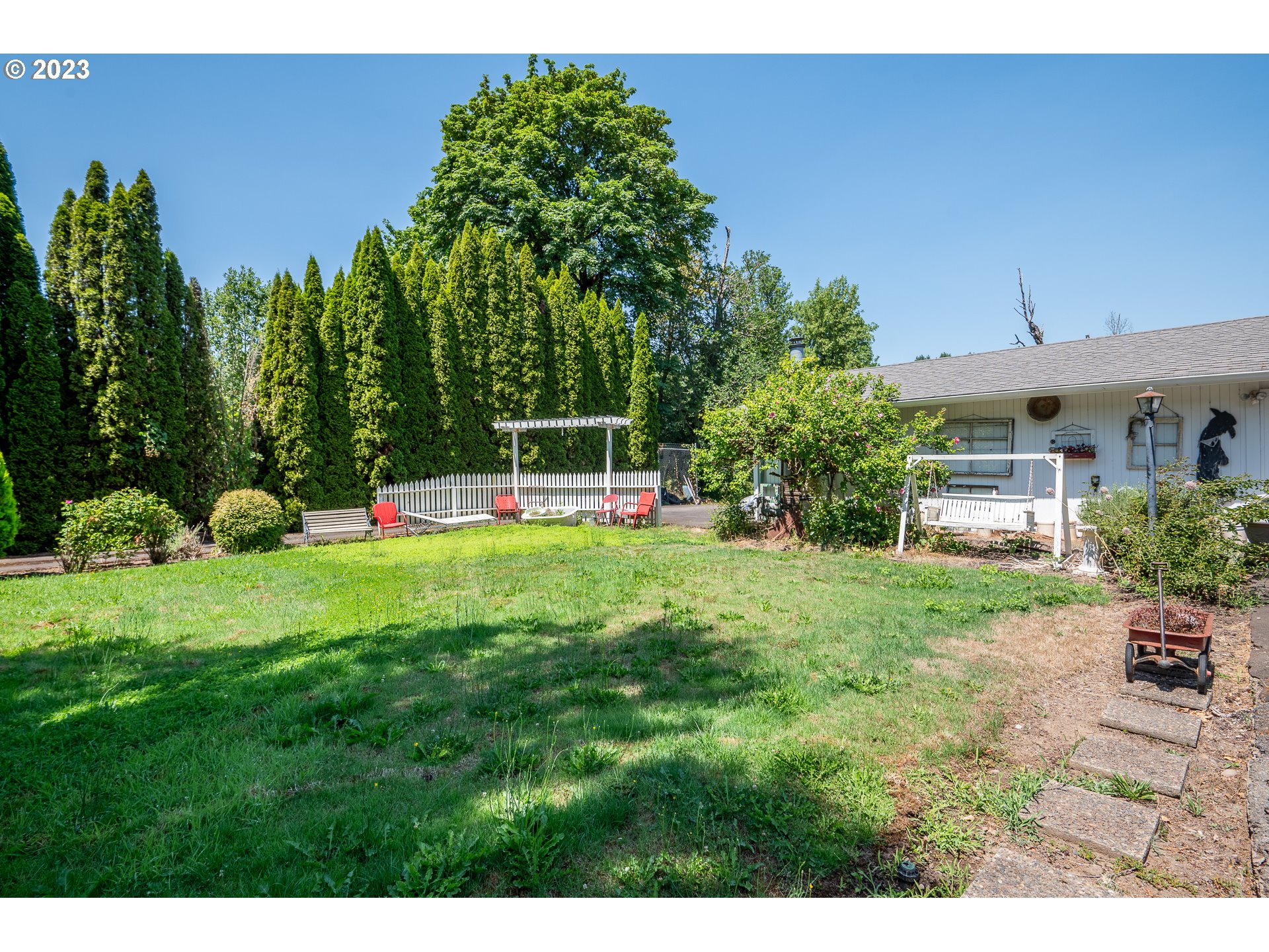 8428 Thurston Road Springfield, OR 97478 - Photo 7 of 41 Gallery Image 7