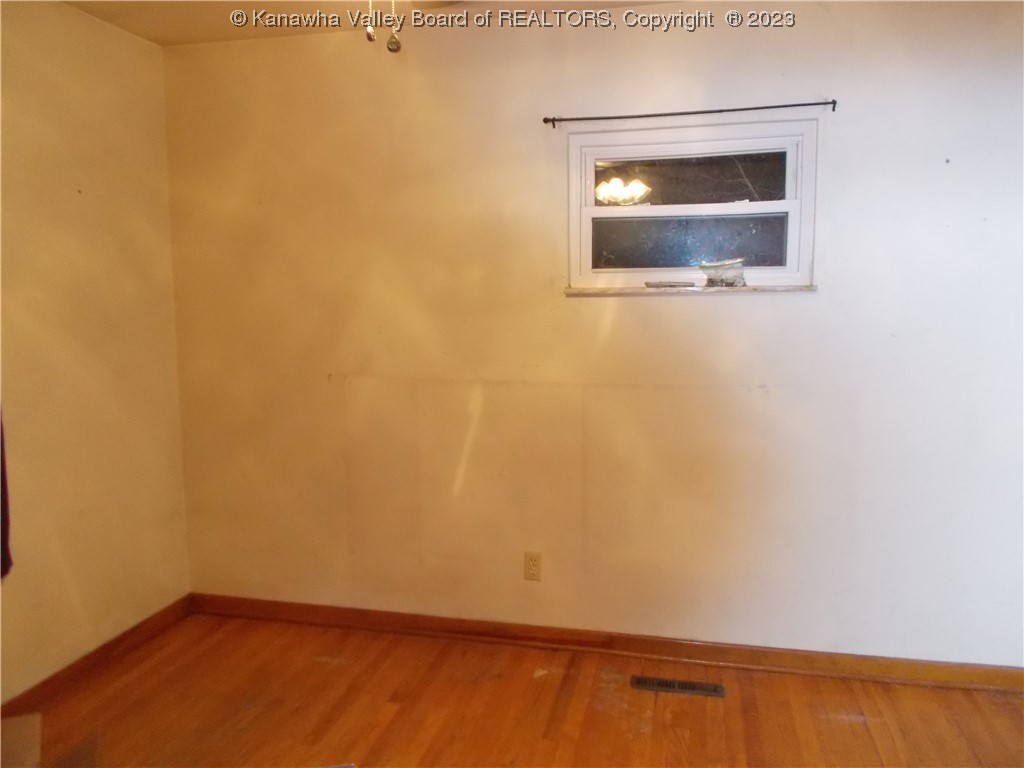1798 Bills Creek Road Winfield, WV 25213 - Photo 16 of 23 Gallery Image 16