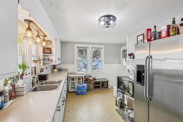 $269,999 | 4101 Crestwood Street, McHenry, IL 60050