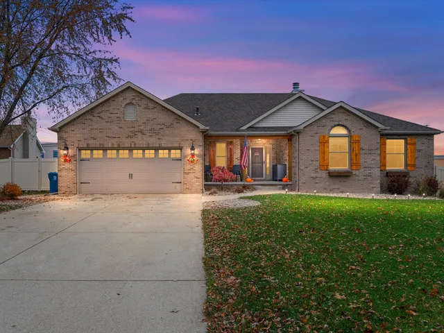 $420,000 | 8407 Heron Lake Road, St. John, IN 46373