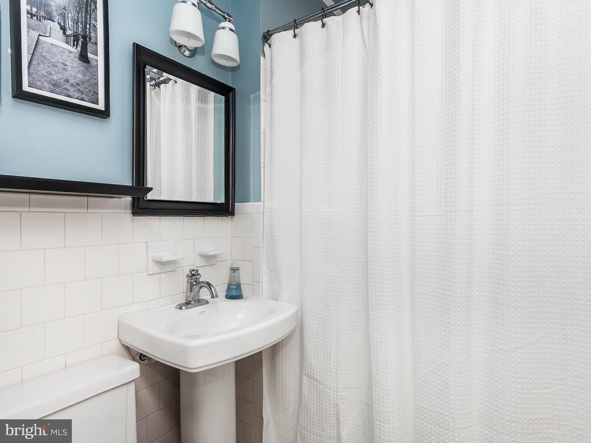 419 Rolling Rd. Catonsville, MD 21228 - Photo 11 of 24 Bath
