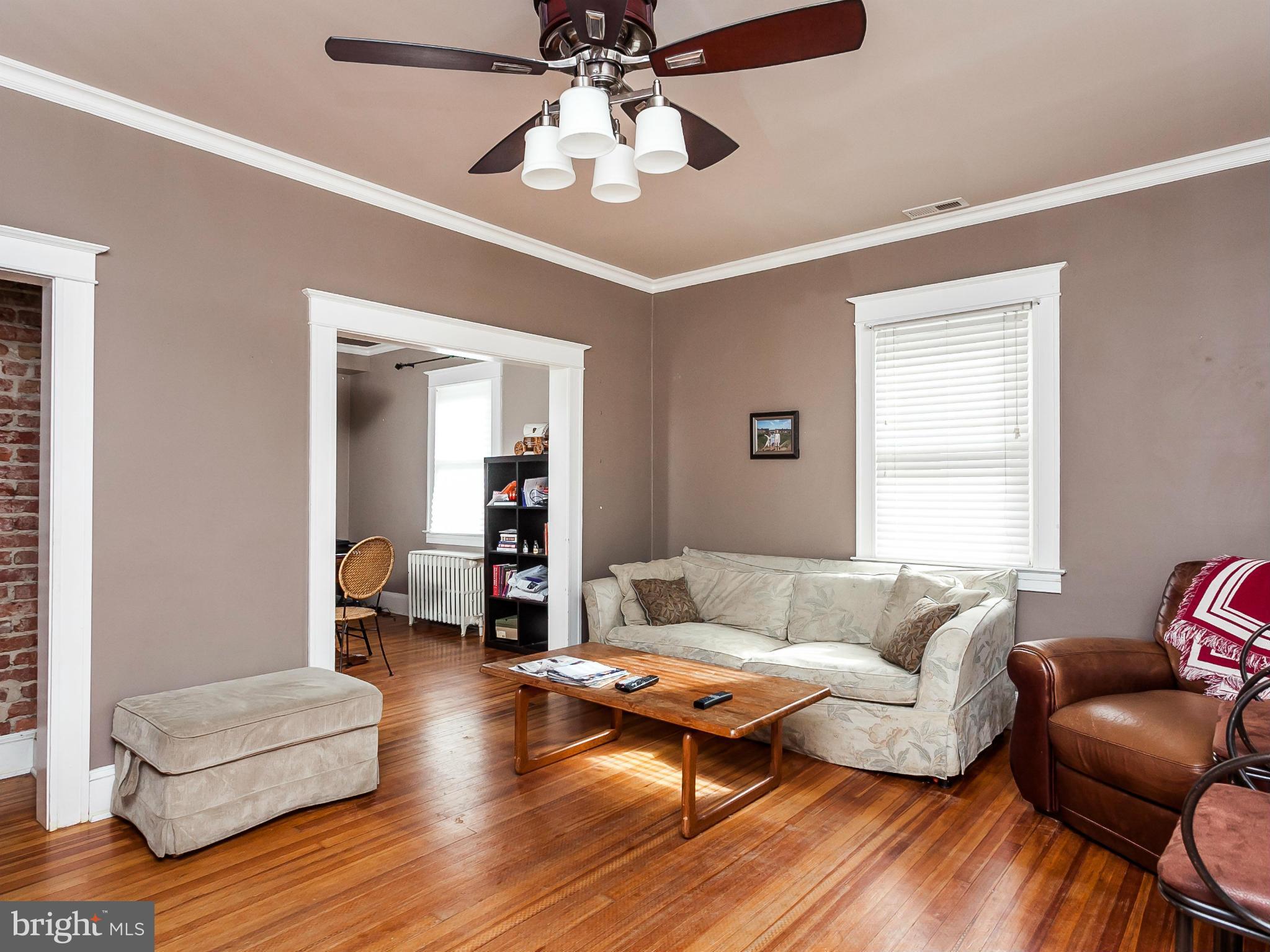 419 Rolling Rd. Catonsville, MD 21228 - Photo 3 of 24 Living Room