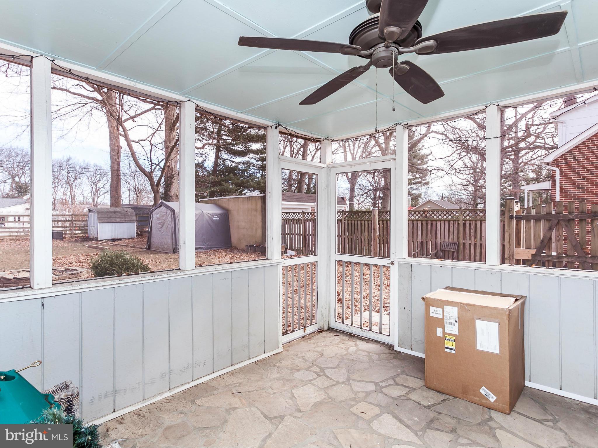 419 Rolling Rd. Catonsville, MD 21228 - Photo 22 of 24 Screened Porch