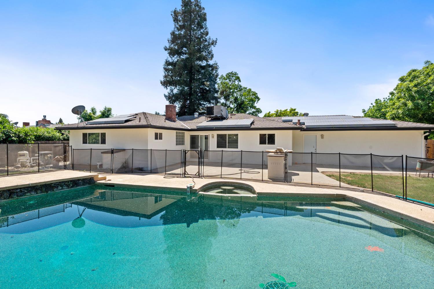 1284 North Riverview Avenue Reedley, CA 93654 - Photo 36 of 40