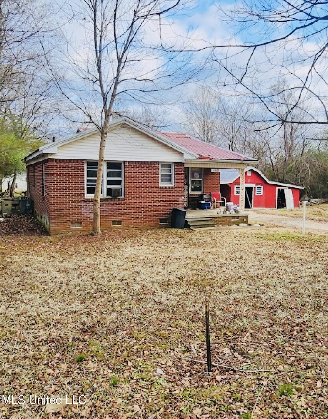 408 North Adams Street Iuka, MS 38852 - Photo 12 of 14 side