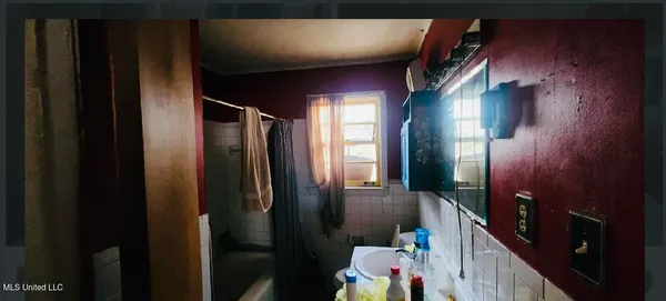 $77,000 | 408 North Adams Street, Iuka, MS 38852