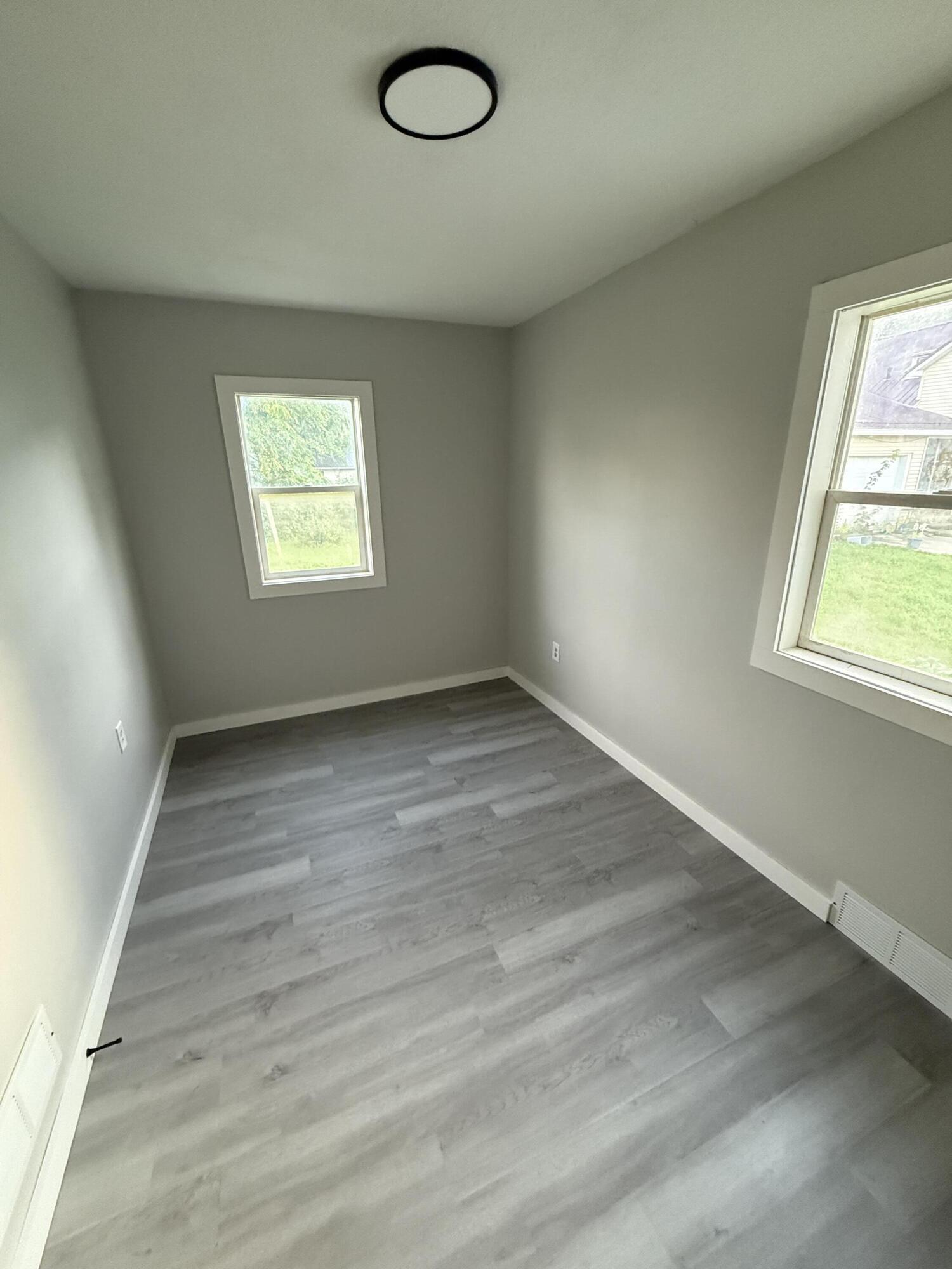 111 East Elizabeth Street Tomah, WI 54660 - Photo 7 of 23 IMG_8177