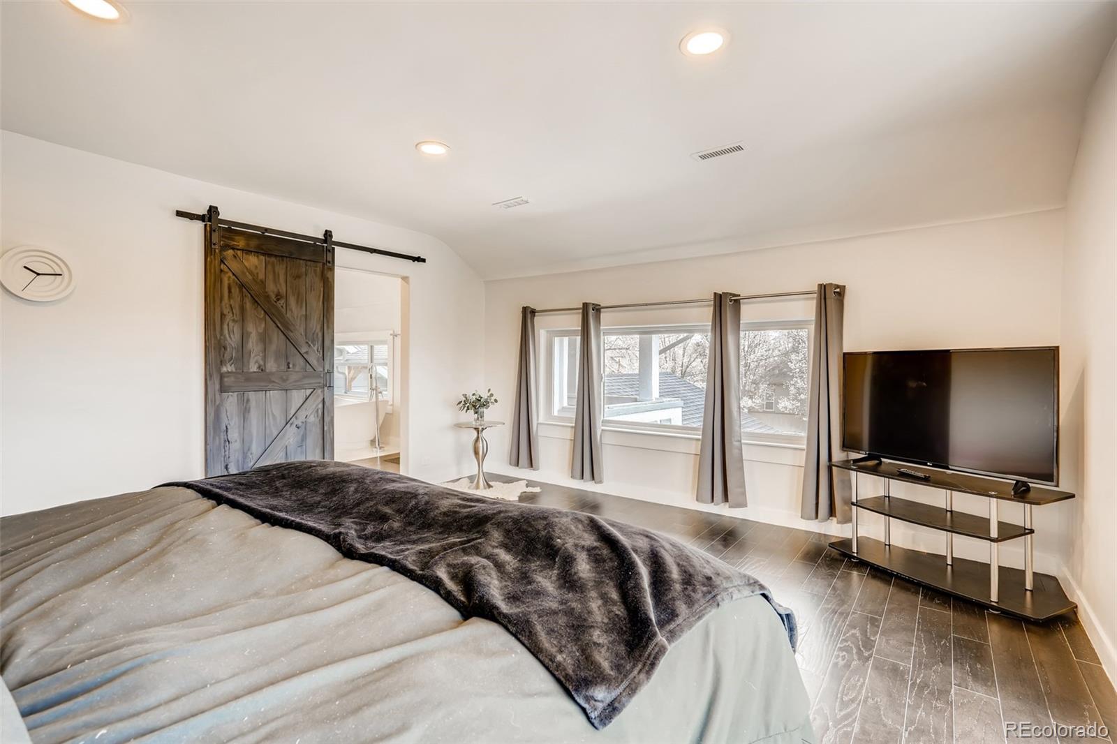 2551 York Street Denver, CO 80205 - Photo 16 of 36