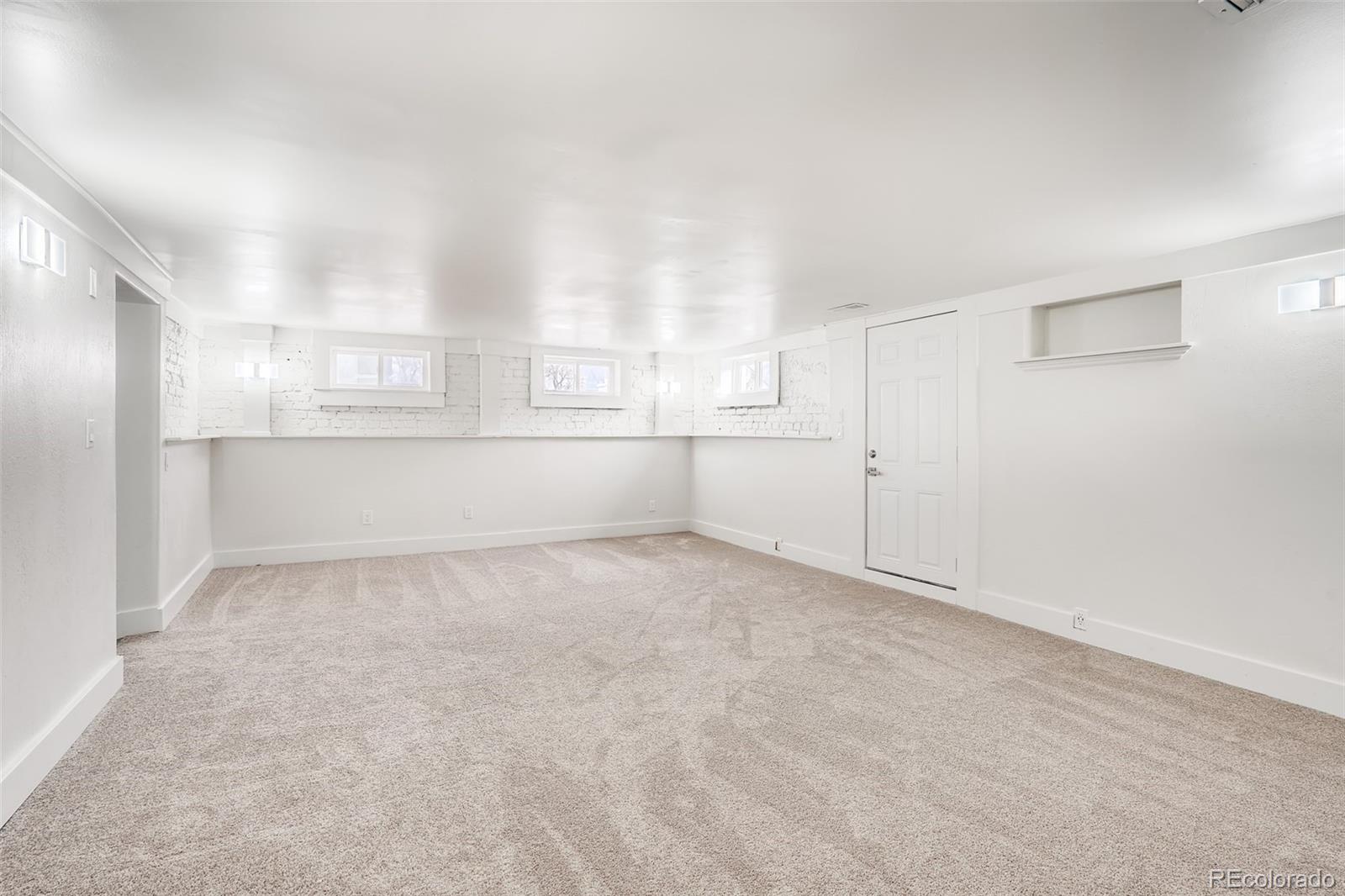 2551 York Street Denver, CO 80205 - Photo 25 of 36