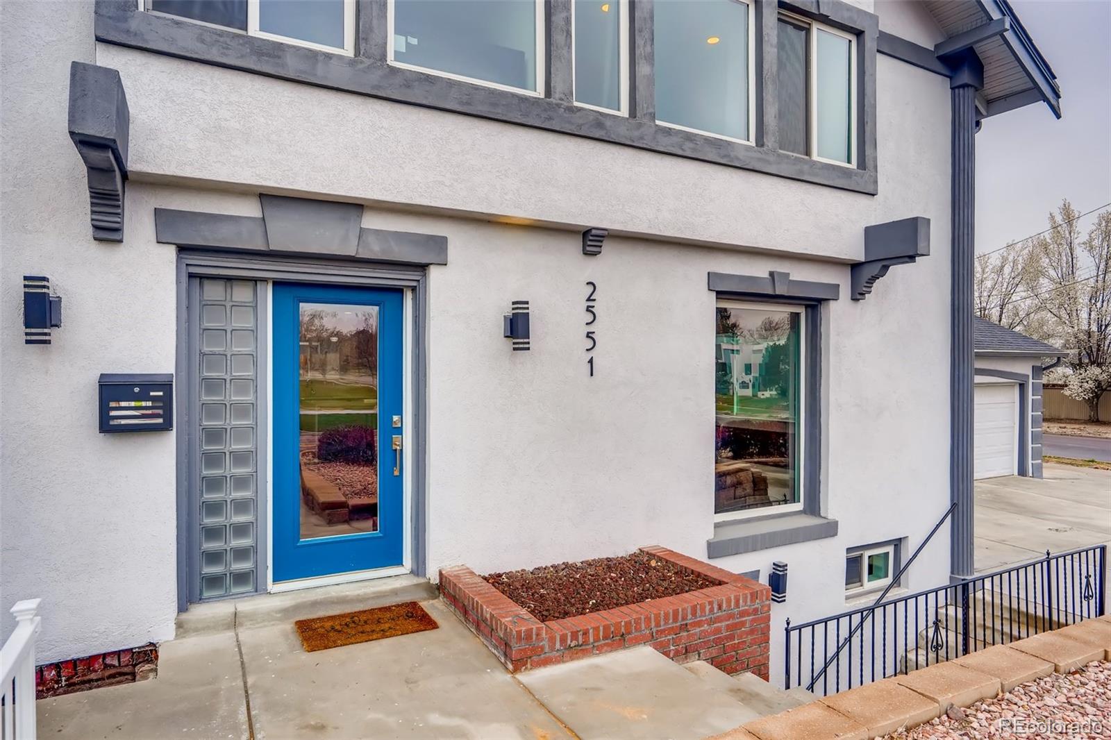 2551 York Street Denver, CO 80205 - Photo 3 of 36