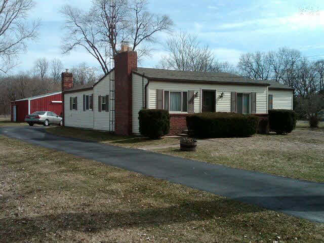 8766 Douglas Road Temperance, MI 48182 - Photo 1 of 7 Front Road View
