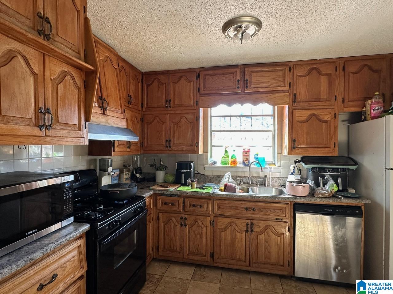 3037 Wenonah Road Southwest Birmingham, AL 35211 - Photo 5 of 12