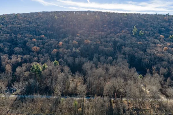 $275,000 | 66 Barnes Road, Canaan, CT 06031