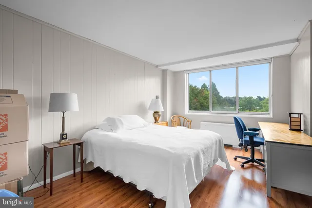 $249,999 | 10401 Grosvenor Place, Unit 413, Rockville, MD 20852