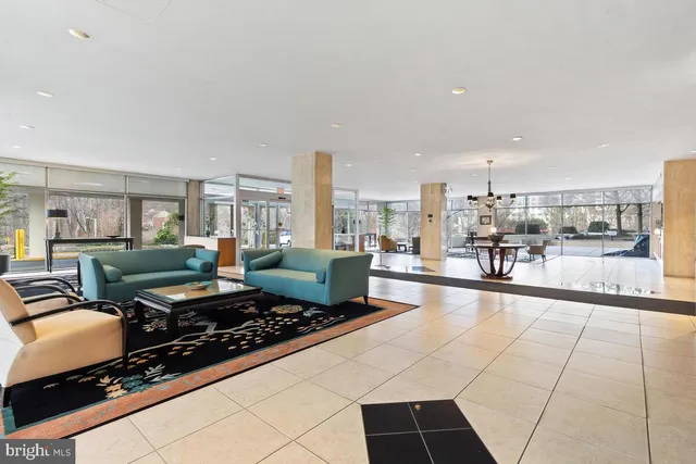 $249,999 | 10401 Grosvenor Place, Unit 413, Rockville, MD 20852