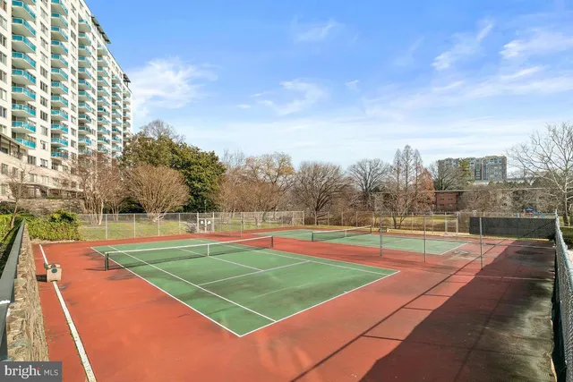 $249,999 | 10401 Grosvenor Place, Unit 413, Rockville, MD 20852