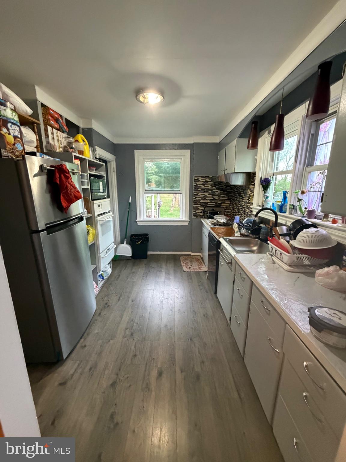 1235 South Blue Ridge Avenue Culpeper, VA 22701 - Photo 8 of 20 Bright and inviting kitchen space.