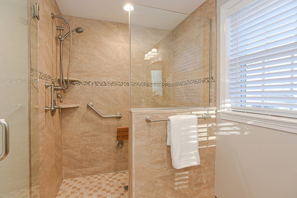 196 Alder Road Westwood, MA 02090 - Photo 19 of 42 Gallery Image 19