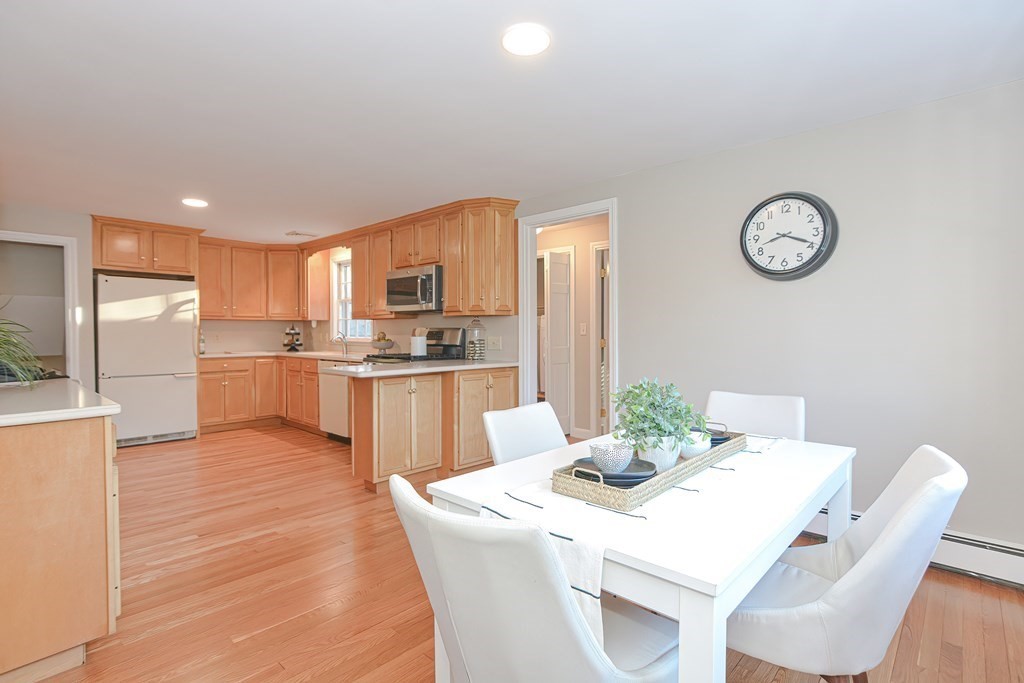 196 Alder Road Westwood, MA 02090 - Photo 7 of 42 Gallery Image 7