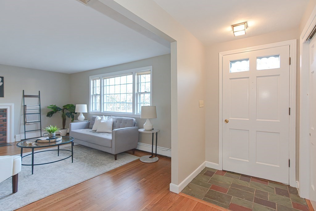 196 Alder Road Westwood, MA 02090 - Photo 9 of 42 Gallery Image 9