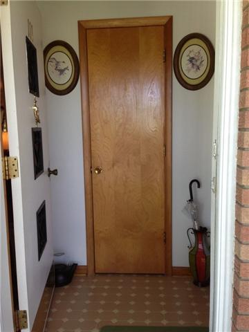 111 Tollgate Road Pulaski, TN 38478 - Photo 9 of 20 Entry foyer, with coat closet. Living room to left, Den to right.