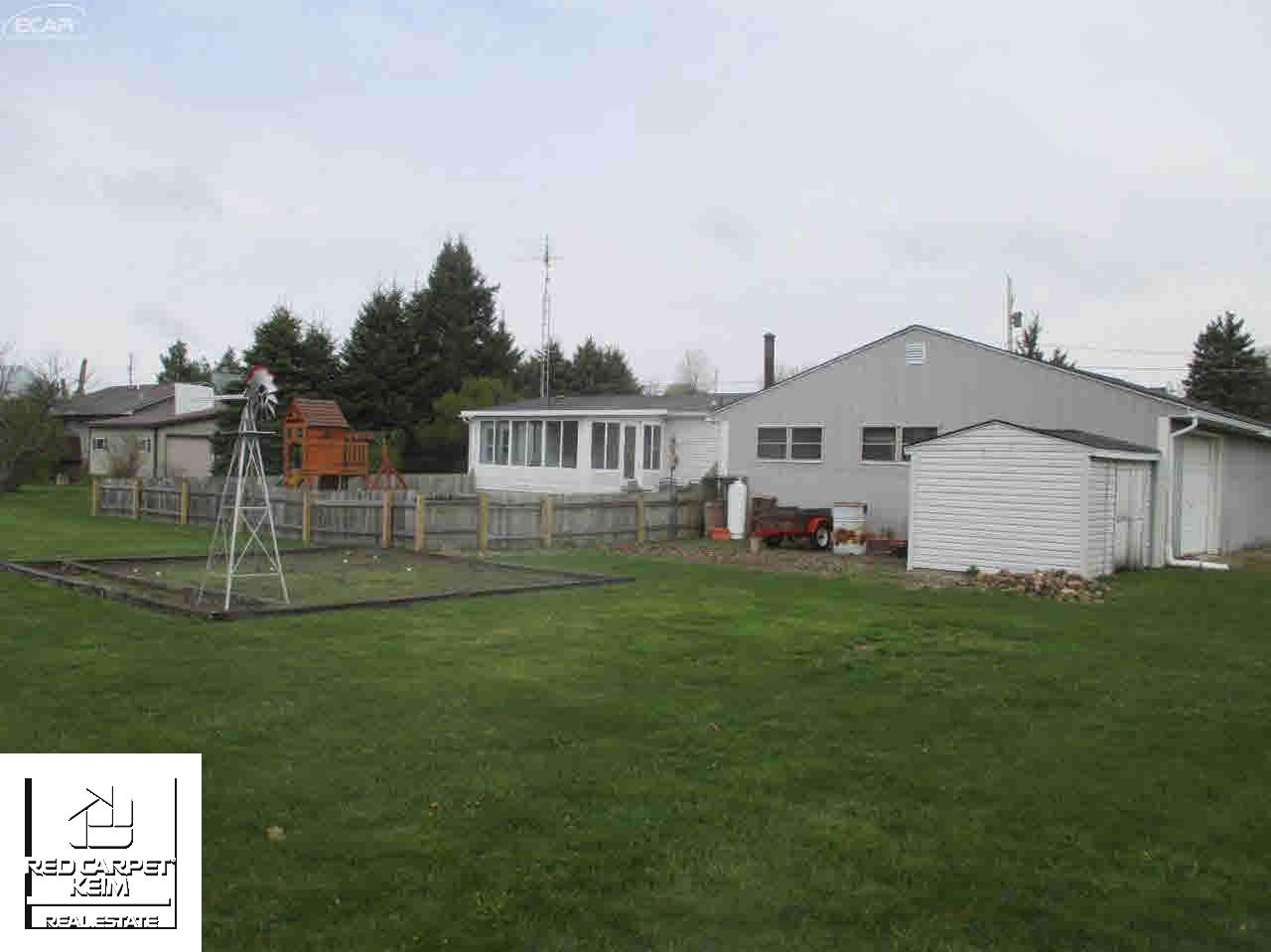 12328 East Richfield Road Davison, MI 48423 - Photo 22 of 24 21140241-21.JPG