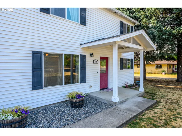 $585,000 | 291 Metzger Road, Carson, WA 98610