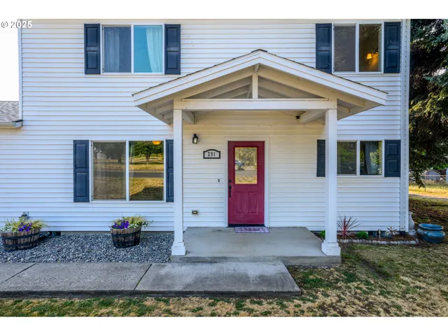 $585,000 | 291 Metzger Road, Carson, WA 98610