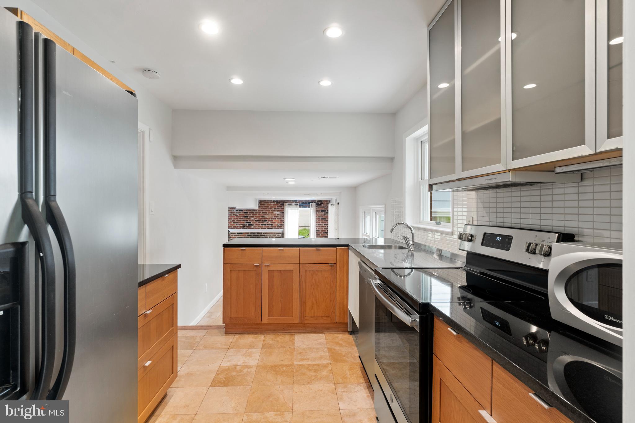 2293 Stratton Drive Potomac, MD 20854 - Photo 15 of 60