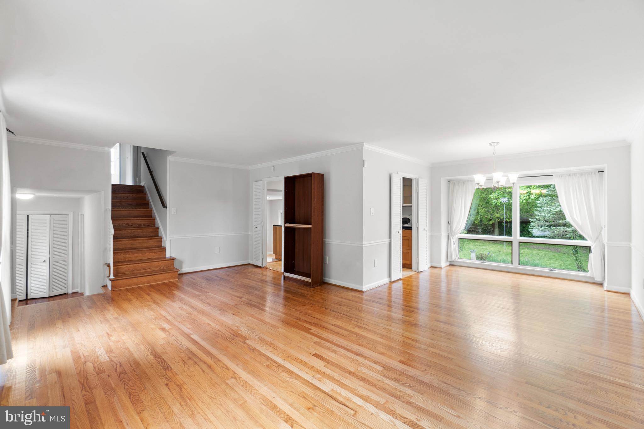 2293 Stratton Drive Potomac, MD 20854 - Photo 7 of 60