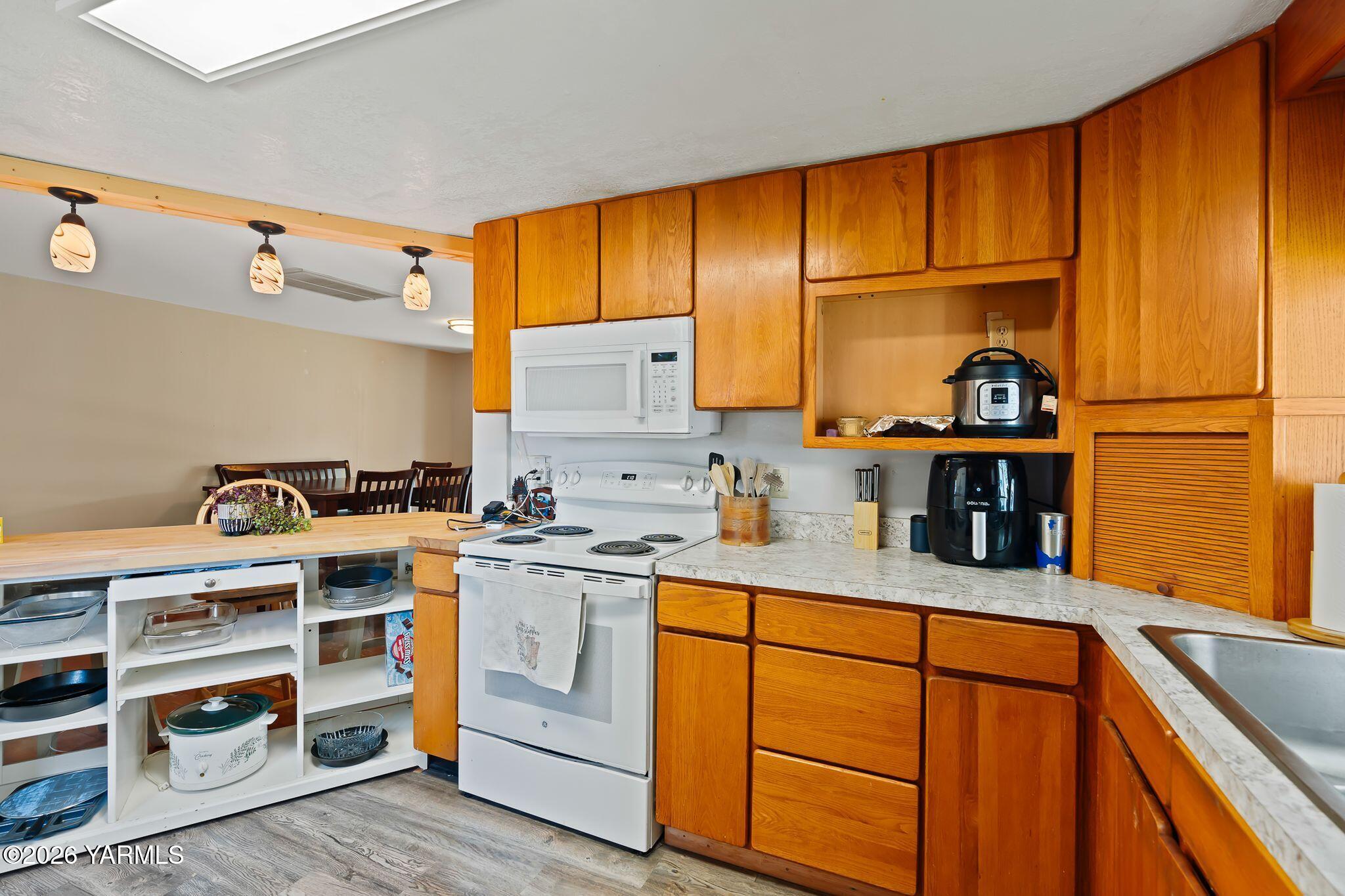 7907 Meadowbrook Road Yakima, WA 98903 - Photo 11 of 27 7907 Meadowbrook Rd-13