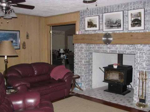 9160 Peters Road Algonac, MI 48001 - Photo 6 of 30 716749-5.JPG