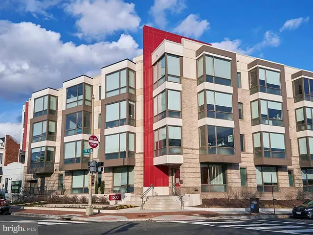 $465,000 | 1500 Pennsylvania Ave. Southeast, Unit 310, Washington, DC 20003