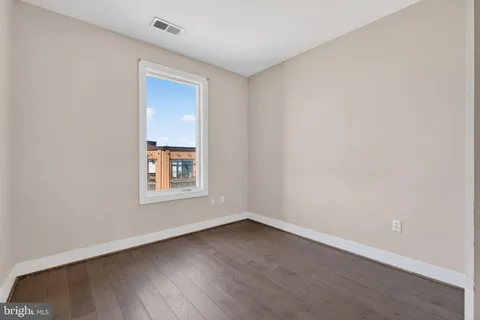 $430,000 | 1500 Pennsylvania Ave. Southeast, Unit 310, Washington, DC 20003