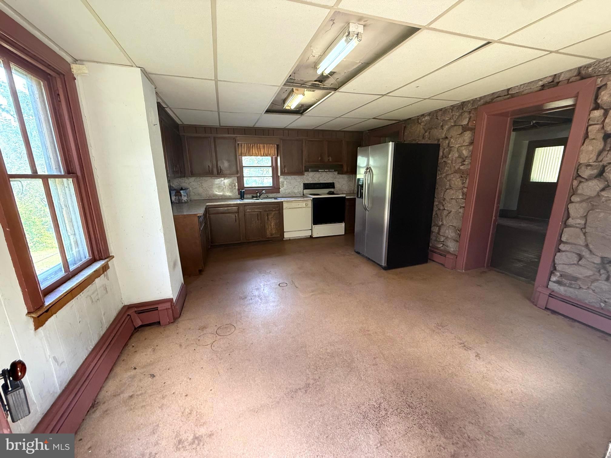 1271 Temple Road Pottstown, PA 19465 - Photo 15 of 31 Kitchen