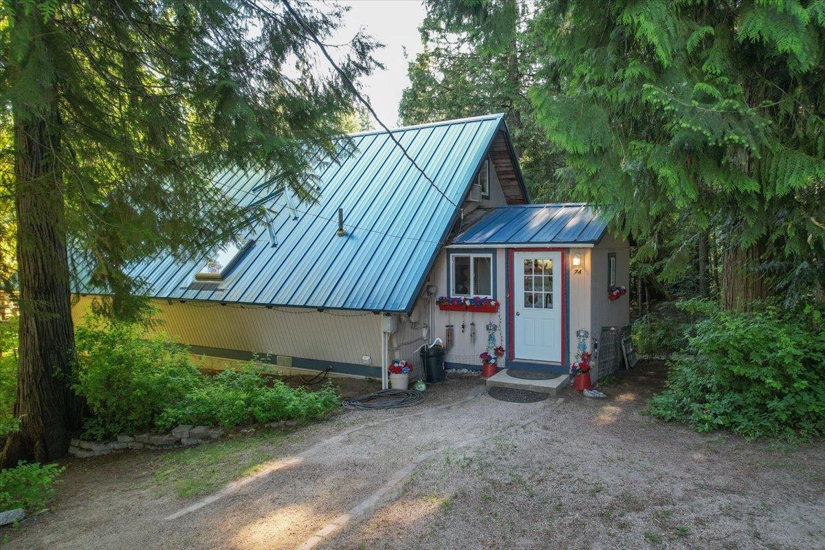 74 Reeds Landing Road Newport, WA 99156 - Photo 1 of 36 Gallery Image 1