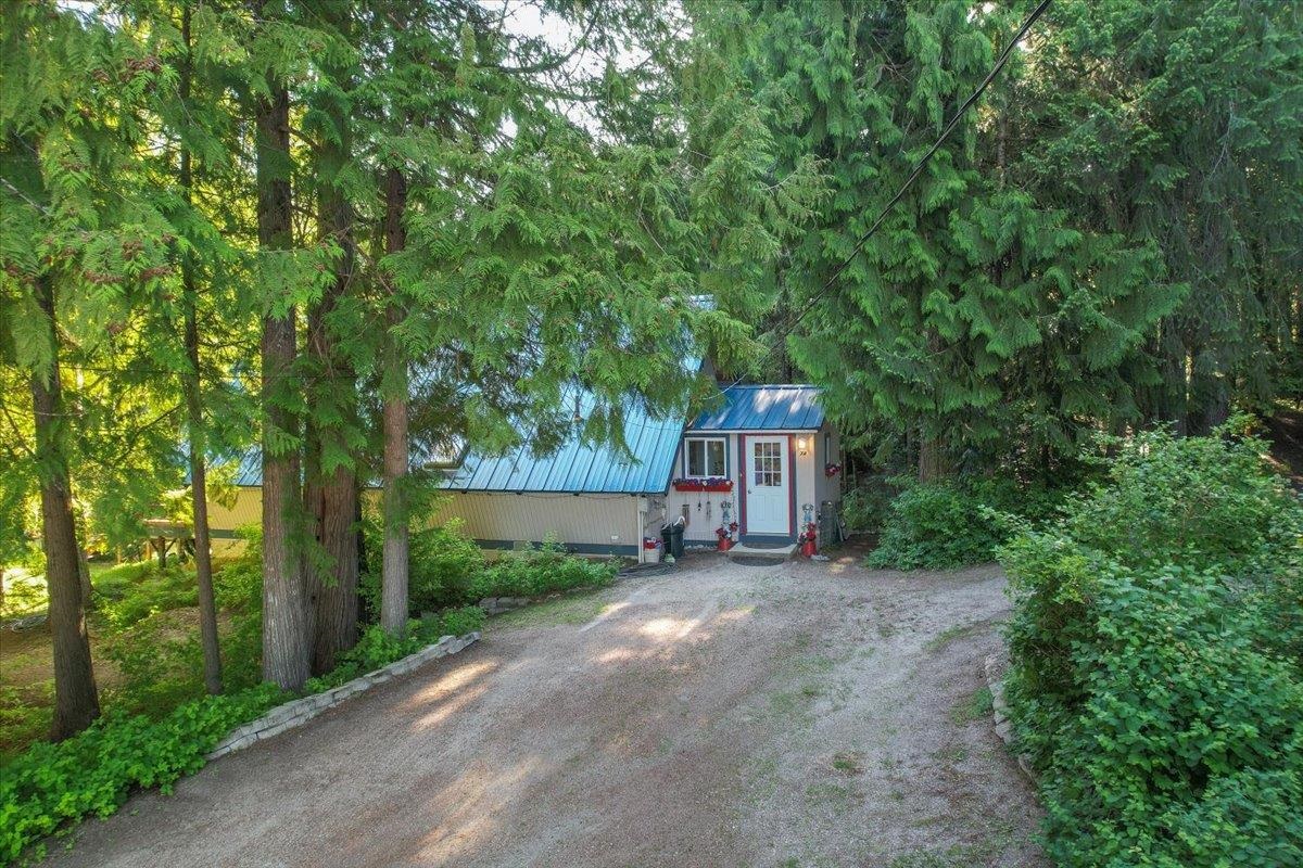 74 Reeds Landing Road Newport, WA 99156 - Photo 2 of 36 Gallery Image 2