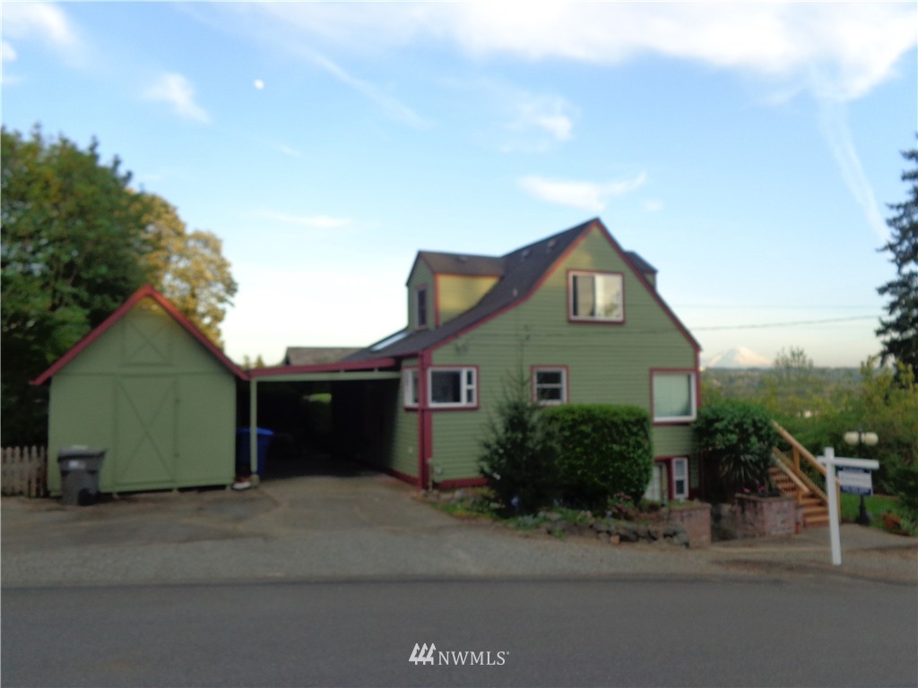324 Earlington Avenue Southwest Renton, WA 98057 - Photo 2 of 17 Gallery Image 2