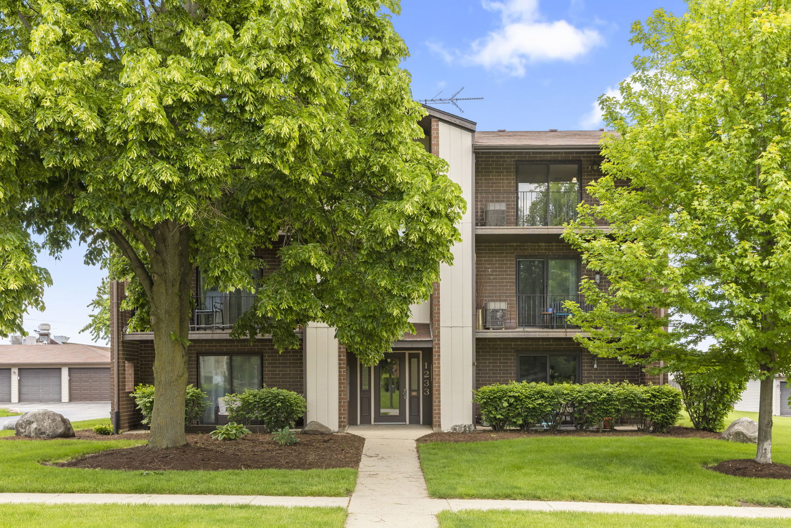 1233 Chalet Road, Unit 300 Naperville, IL 60563 - Photo 1 of 28 Gallery Image 1