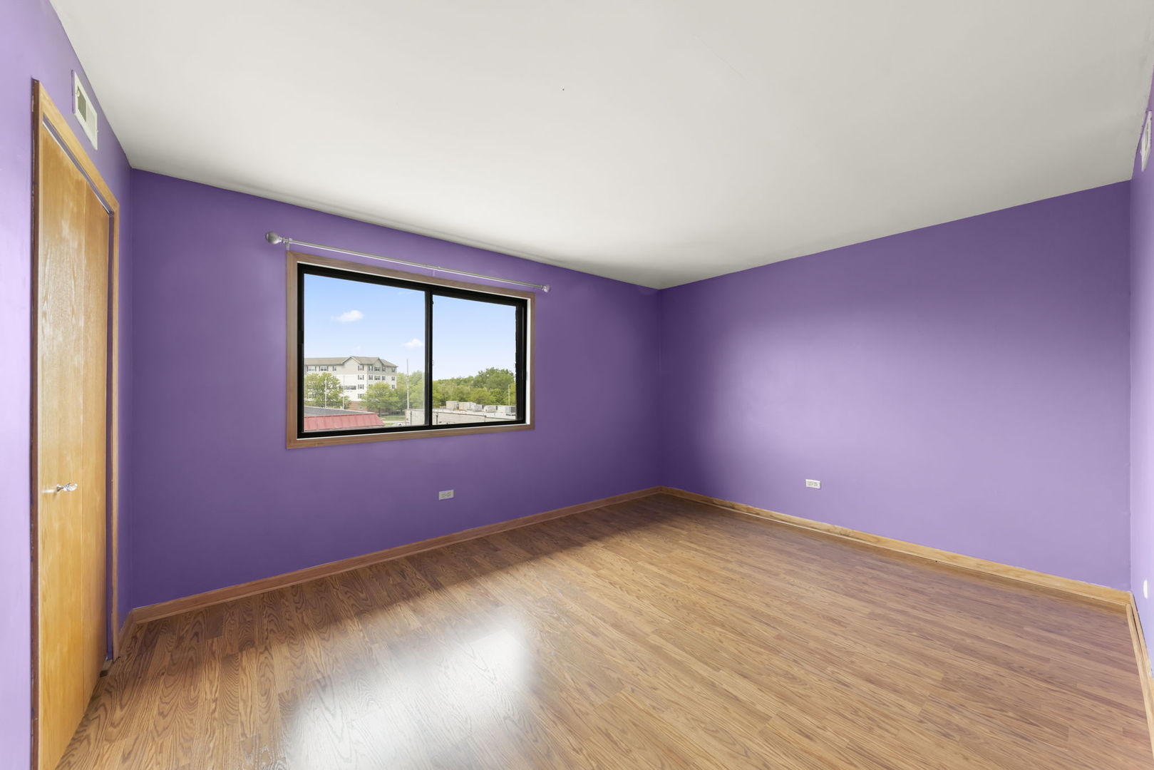1233 Chalet Road, Unit 300 Naperville, IL 60563 - Photo 12 of 28 Gallery Image 12